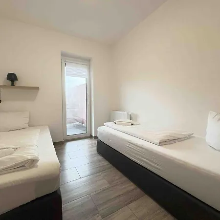 Stb112 Gemütliche Monteurwohnung * Steinberg am See